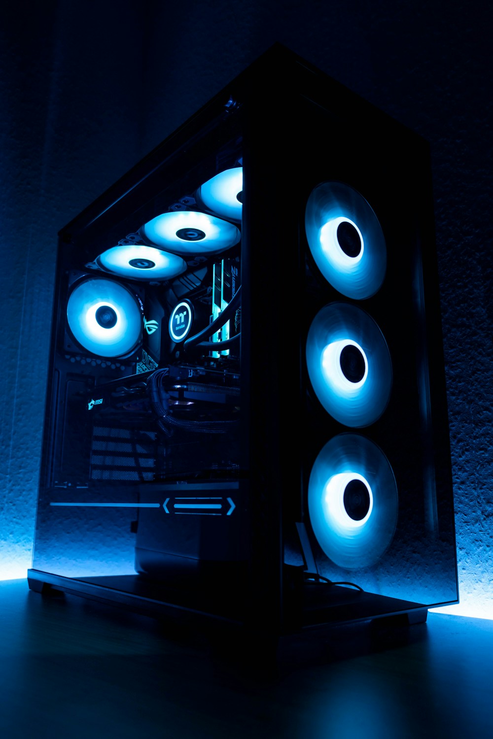 ASUS ROG Strix GeForce RTX 4080 SUPER